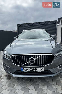 Внедорожник / Кроссовер Volvo XC60 2017 в Киеве
