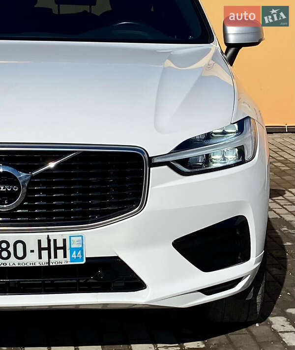 Внедорожник / Кроссовер Volvo XC60 2018 в Ровно