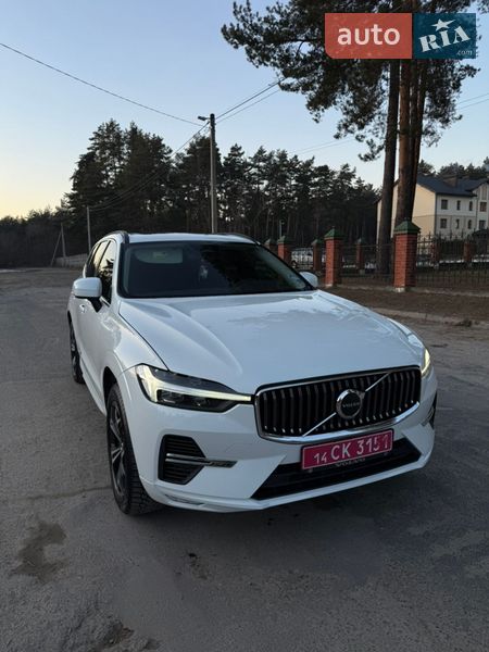 Позашляховик / Кросовер Volvo XC60 2021 в Новояворівську