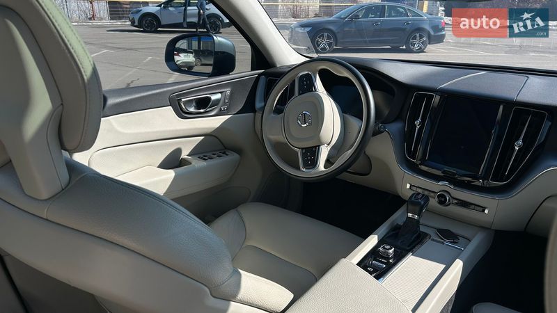 Внедорожник / Кроссовер Volvo XC60 2018 в Ивано-Франковске