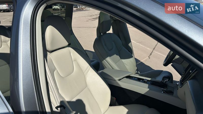 Внедорожник / Кроссовер Volvo XC60 2018 в Ивано-Франковске