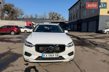 Внедорожник / Кроссовер Volvo XC60 2018 в Киеве