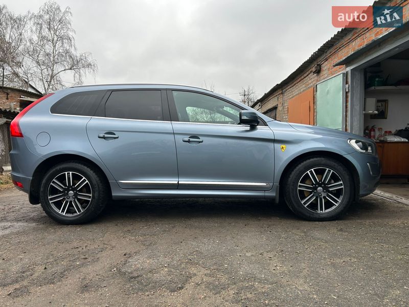 Внедорожник / Кроссовер Volvo XC60 2016 в Полтаве