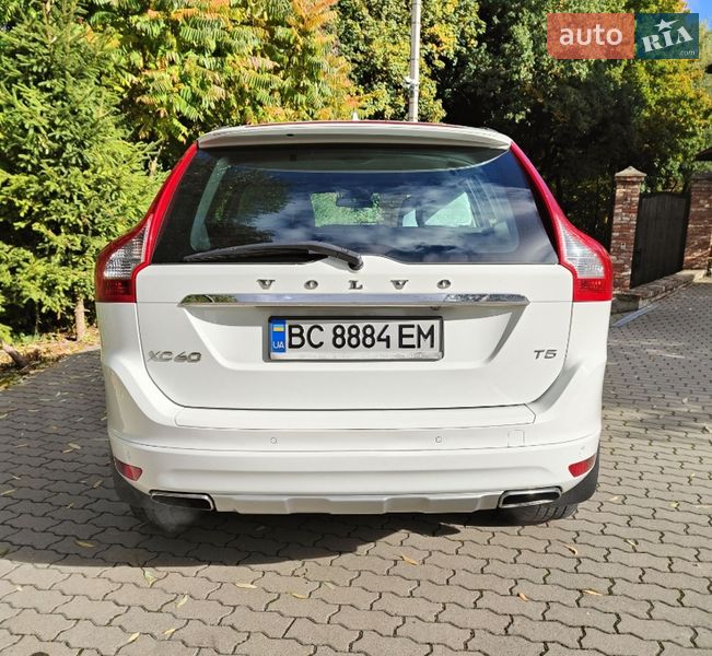 Позашляховик / Кросовер Volvo XC60 2015 в Львові