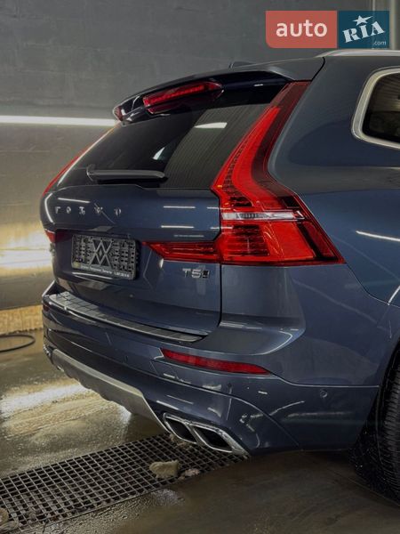 Внедорожник / Кроссовер Volvo XC60 2019 в Ровно