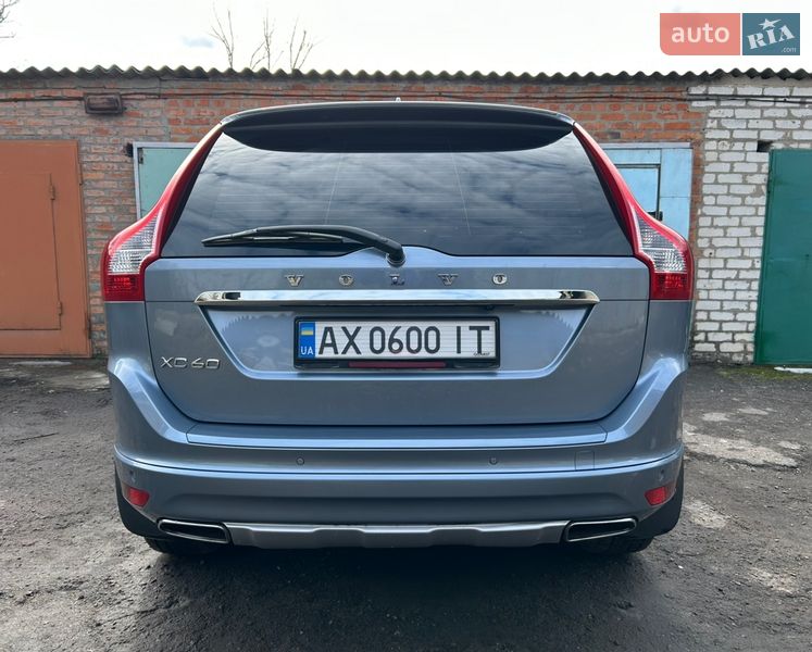 Внедорожник / Кроссовер Volvo XC60 2016 в Полтаве