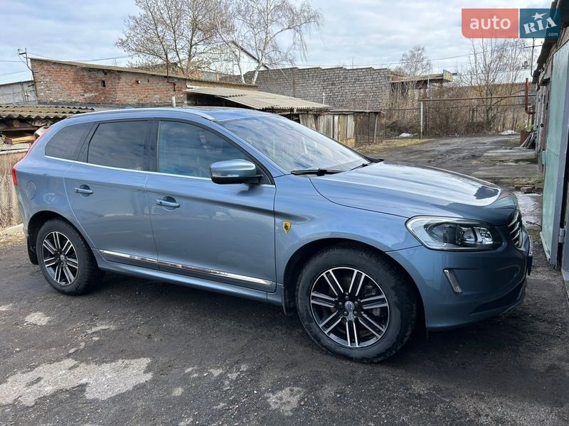 Внедорожник / Кроссовер Volvo XC60 2016 в Полтаве