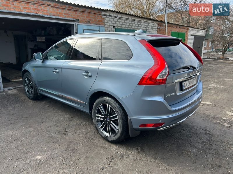 Внедорожник / Кроссовер Volvo XC60 2016 в Полтаве