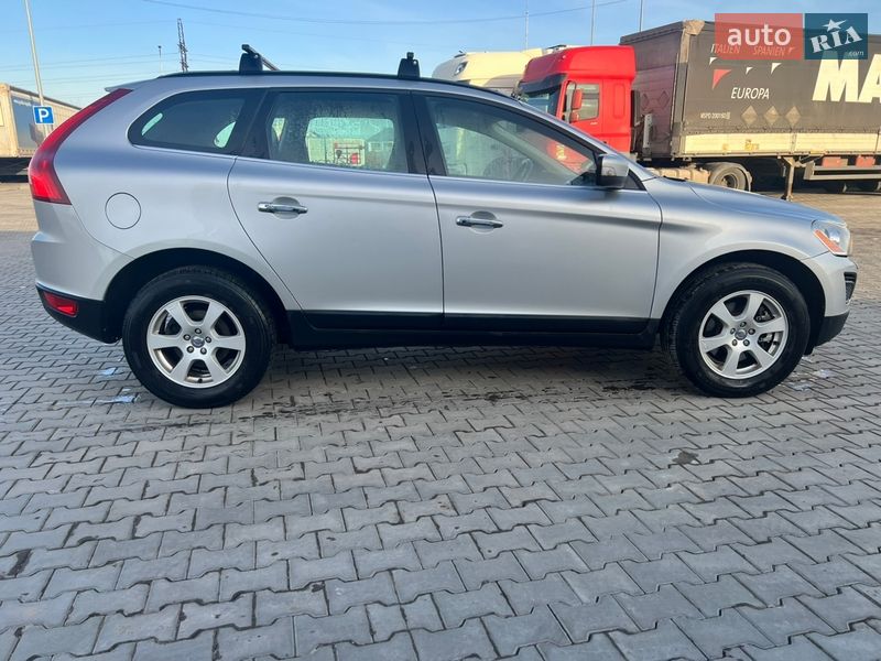 Позашляховик / Кросовер Volvo XC60 2010 в Луцьку
