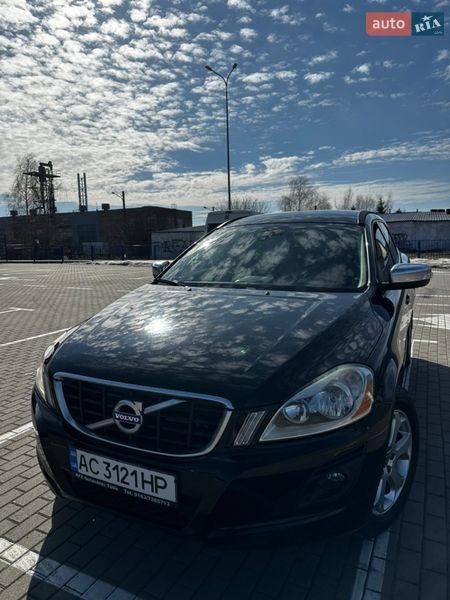 Внедорожник / Кроссовер Volvo XC60 2010 в Нововолынске