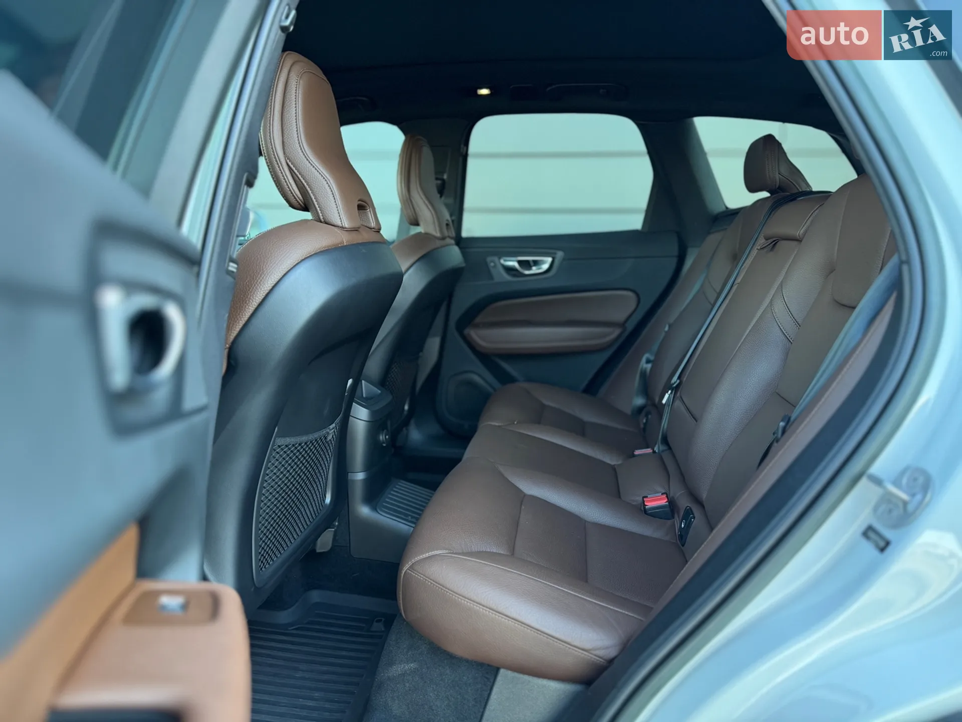 2022 Volvo XC60 - мініатюра 9
