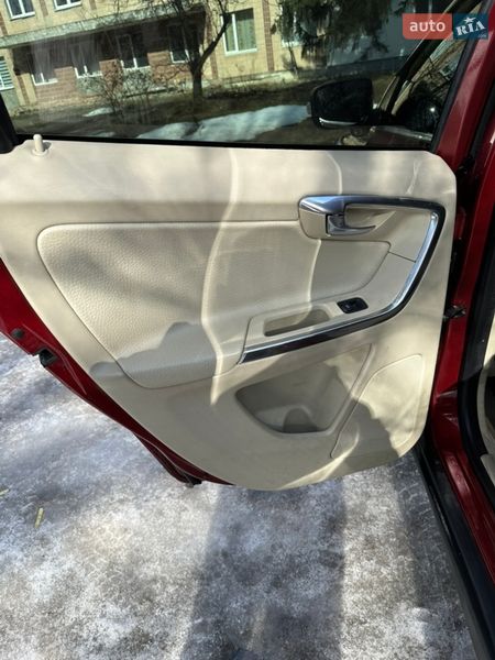 Внедорожник / Кроссовер Volvo XC60 2013 в Тернополе