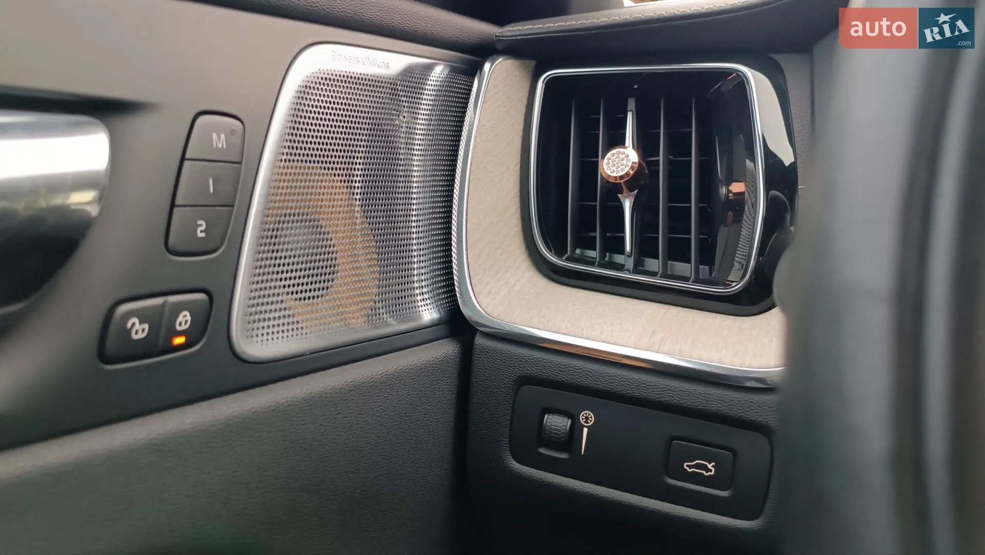 2019 Volvo XC60 - мініатюра 48