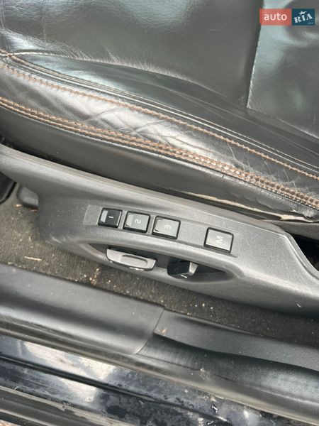 Внедорожник / Кроссовер Volvo XC60 2010 в Мене