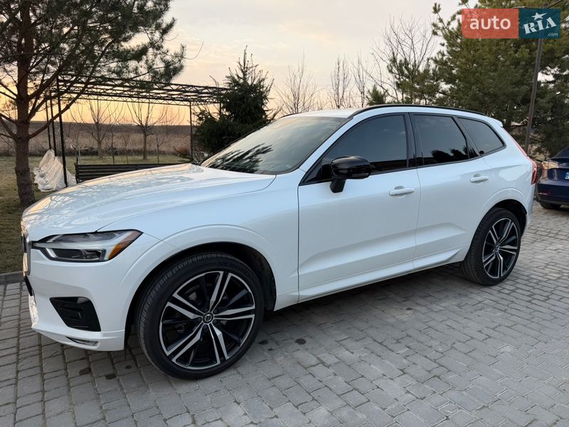 Внедорожник / Кроссовер Volvo XC60 2019 в Львове
