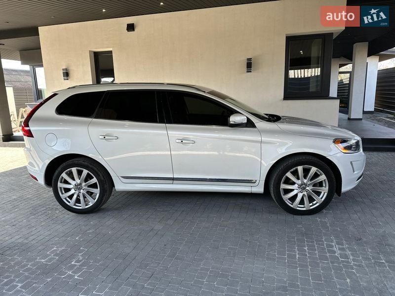 Позашляховик / Кросовер Volvo XC60 2017 в Володимирі