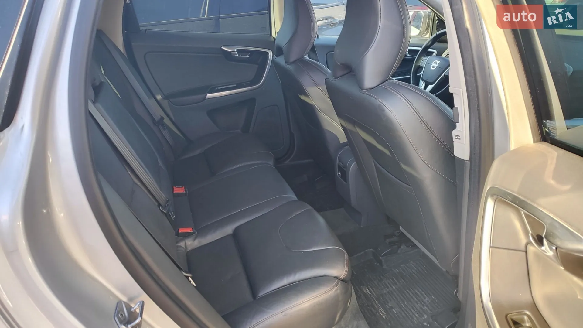 2017 Volvo XC60 - мініатюра 15