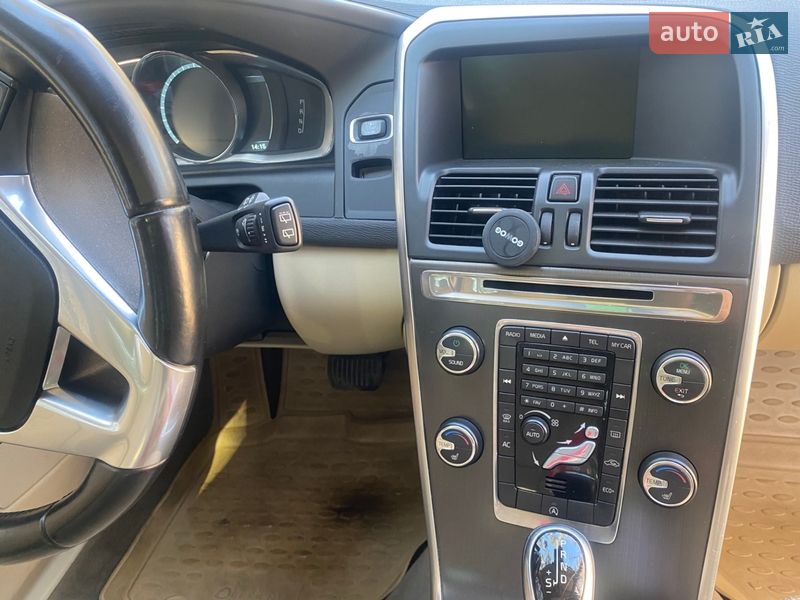 Внедорожник / Кроссовер Volvo XC60 2014 в Киеве