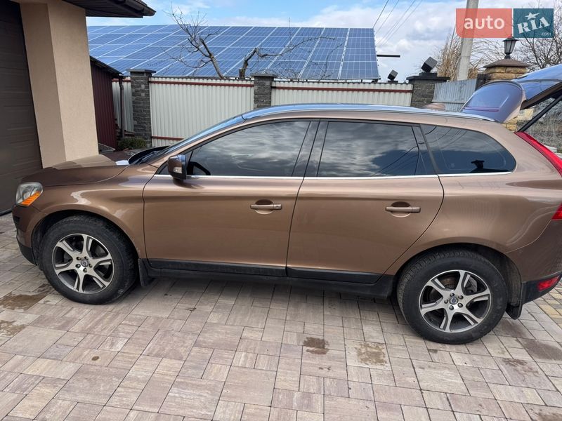 Позашляховик / Кросовер Volvo XC60 2013 в Житомирі