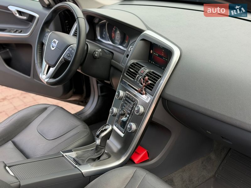 Внедорожник / Кроссовер Volvo XC60 2016 в Ровно фото 46 Внедорожник / Кроссовер Volvo XC60 2016 в Ровно