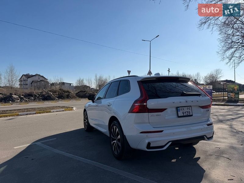 Внедорожник / Кроссовер Volvo XC60 2024 в Киеве
