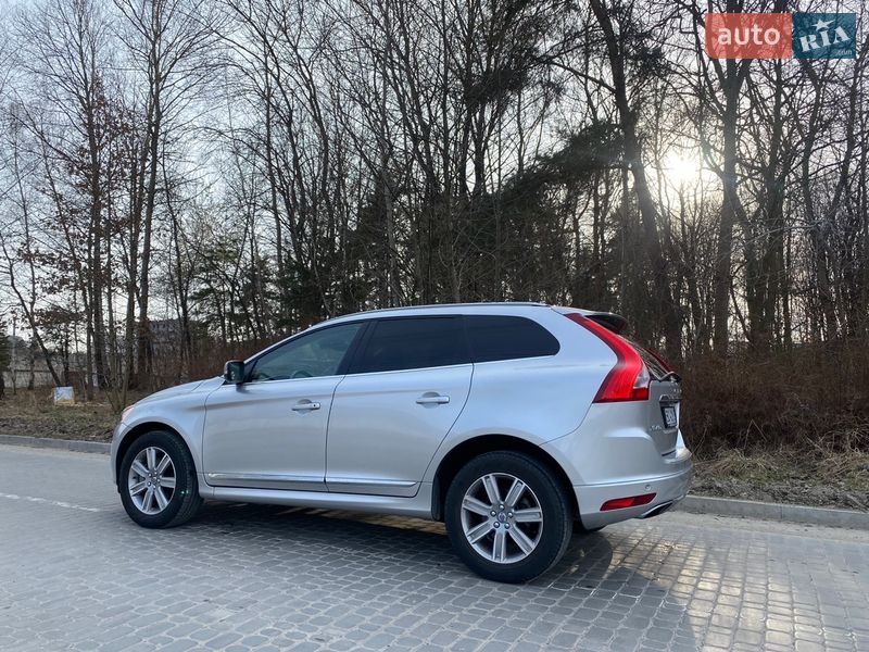Позашляховик / Кросовер Volvo XC60 2016 в Новояворівську