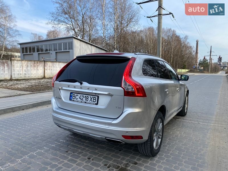 Позашляховик / Кросовер Volvo XC60 2016 в Новояворівську
