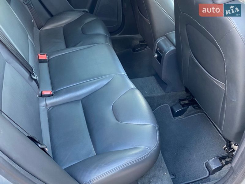 Позашляховик / Кросовер Volvo XC60 2016 в Новояворівську