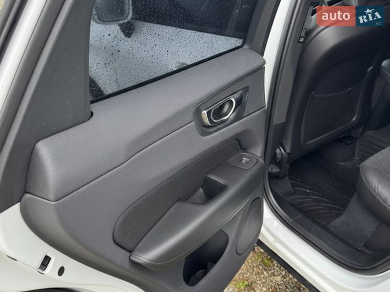 Внедорожник / Кроссовер Volvo XC60 2019 в Харькове фото 21 Внедорожник / Кроссовер Volvo XC60 2019 в Харькове
