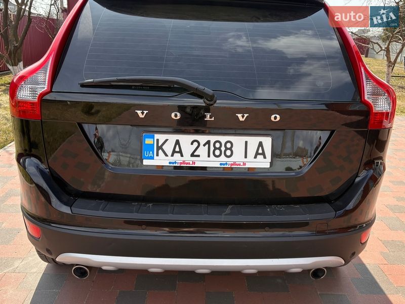 Внедорожник / Кроссовер Volvo XC60 2012 в Киеве