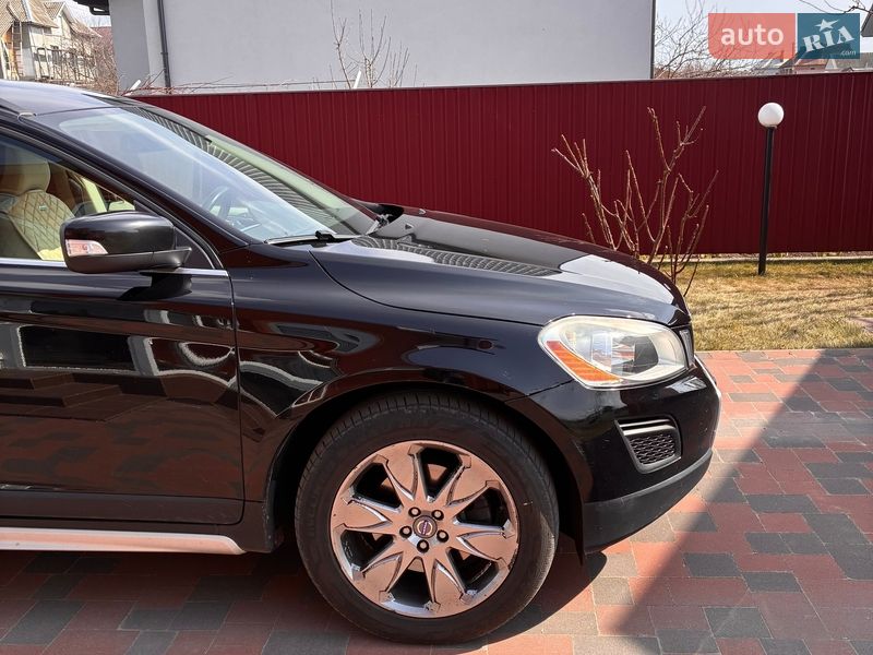 Внедорожник / Кроссовер Volvo XC60 2012 в Киеве