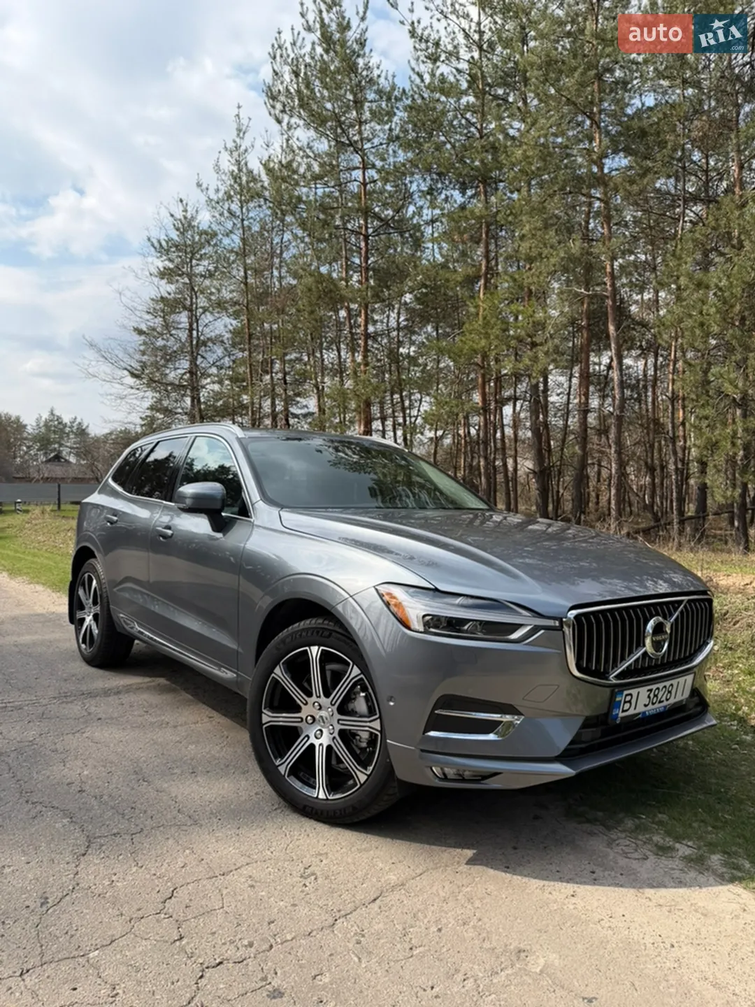 2019 Volvo XC60 - фото 1