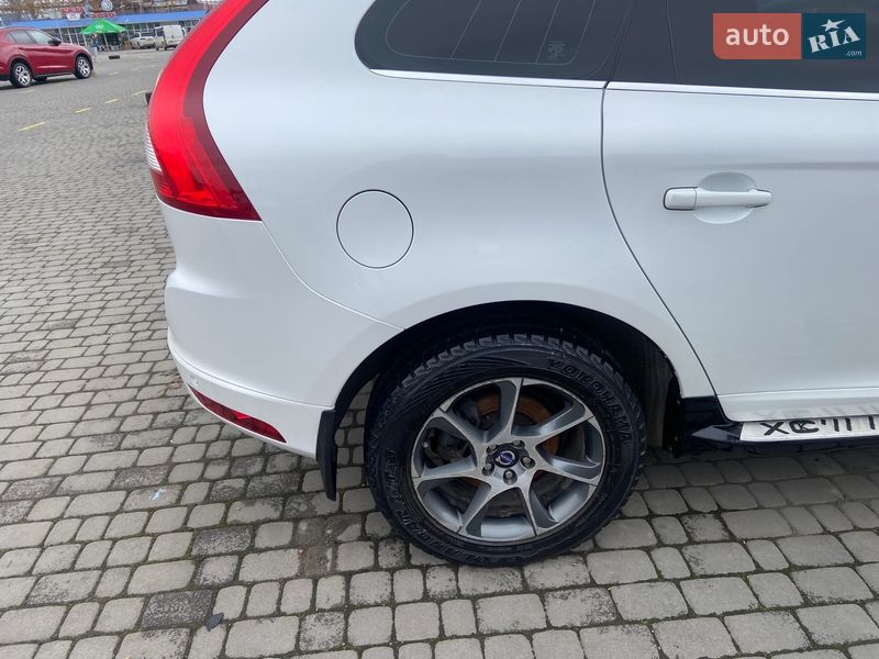 Позашляховик / Кросовер Volvo XC60 2014 в Чернівцях