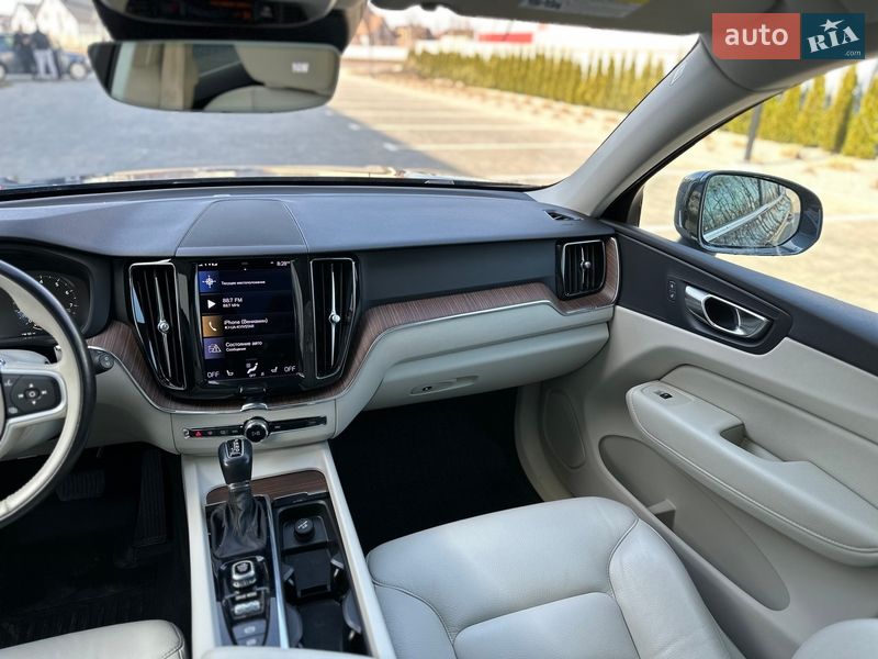 Позашляховик / Кросовер Volvo XC60 2020 в Луцьку