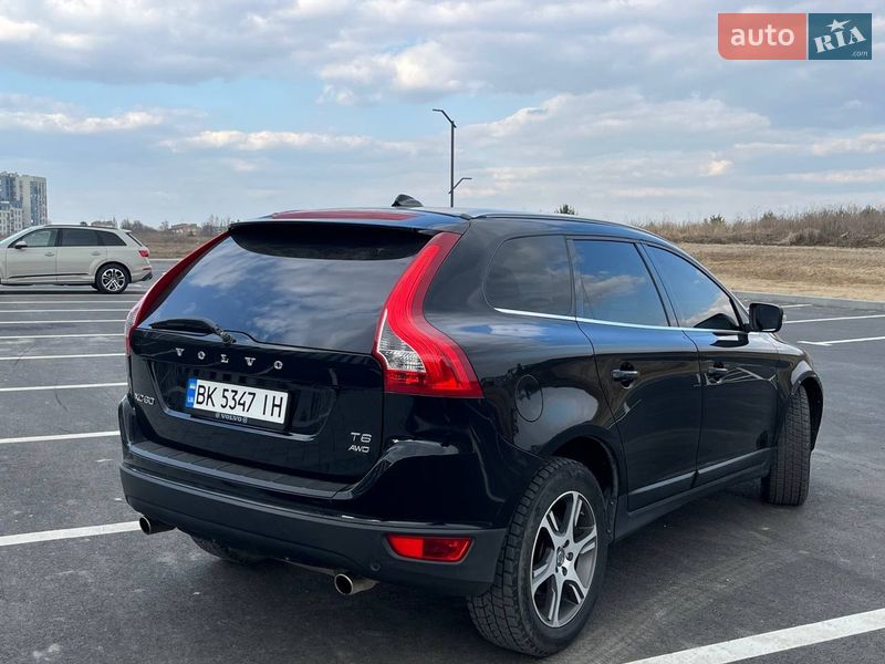 Позашляховик / Кросовер Volvo XC60 2011 в Рівному