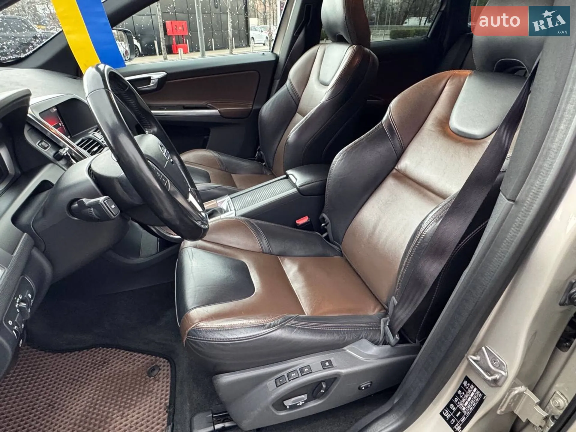 2017 Volvo XC60 - мініатюра 8