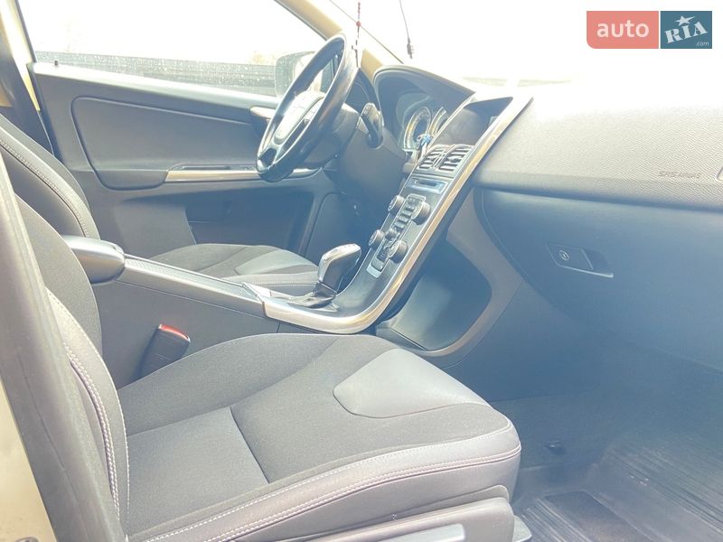 Позашляховик / Кросовер Volvo XC60 2013 в Львові фото 5 Позашляховик / Кросовер Volvo XC60 2013 в Львові