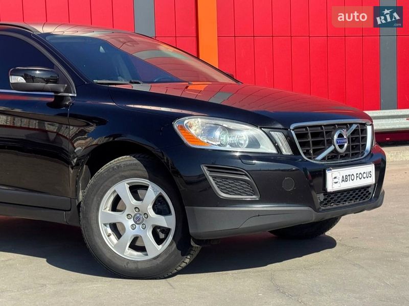 Позашляховик / Кросовер Volvo XC60 2012 в Києві
