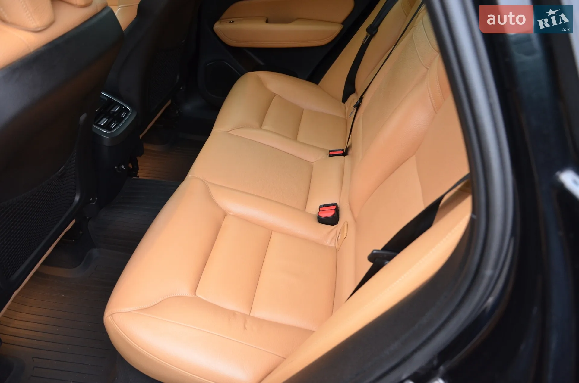 2018 Volvo XC60 - мініатюра 44