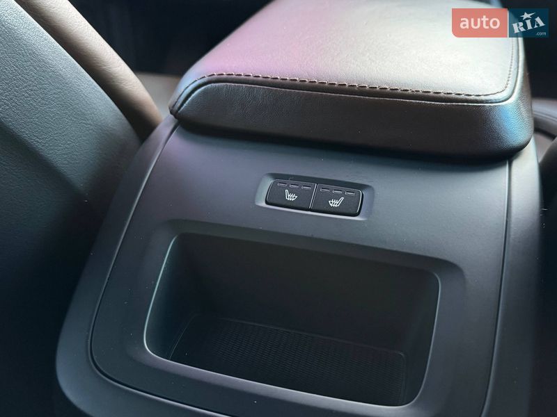 Внедорожник / Кроссовер Volvo XC60 2017 в Киеве