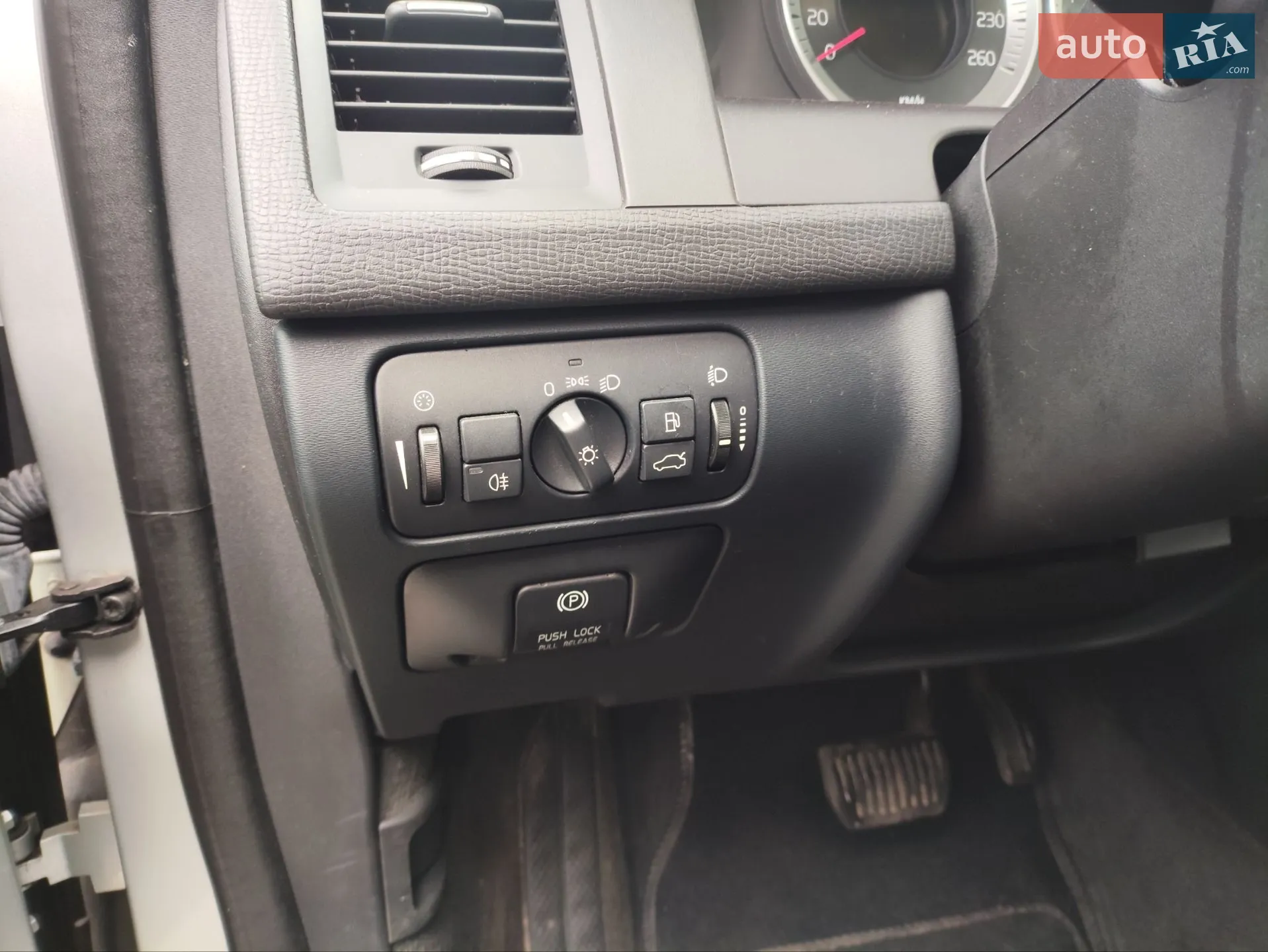 2011 Volvo XC60 - мініатюра 2