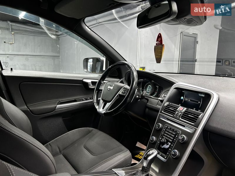 Позашляховик / Кросовер Volvo XC60 2013 в Чернівцях фото 21 Позашляховик / Кросовер Volvo XC60 2013 в Чернівцях