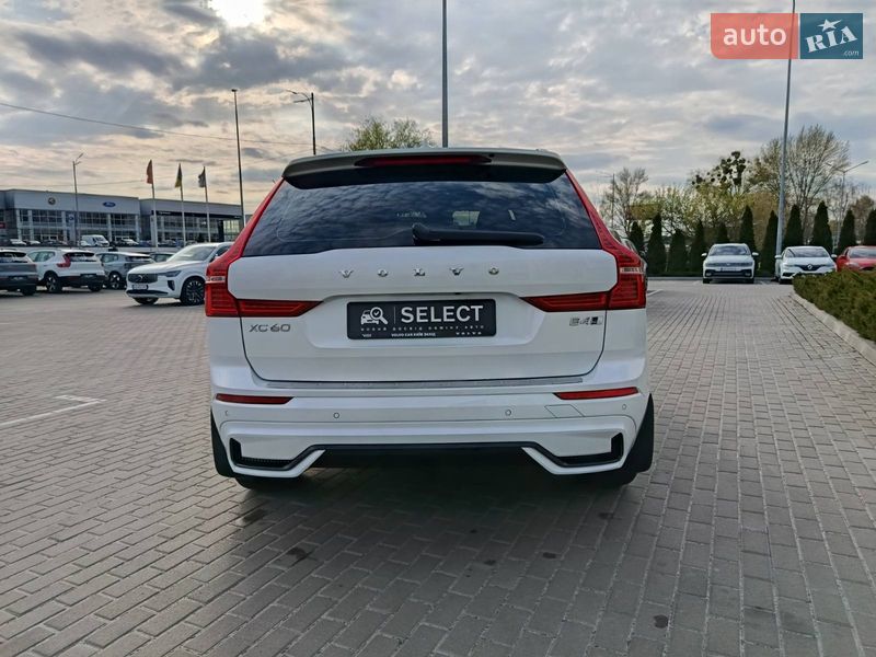 Позашляховик / Кросовер Volvo XC60 2022 в Києві