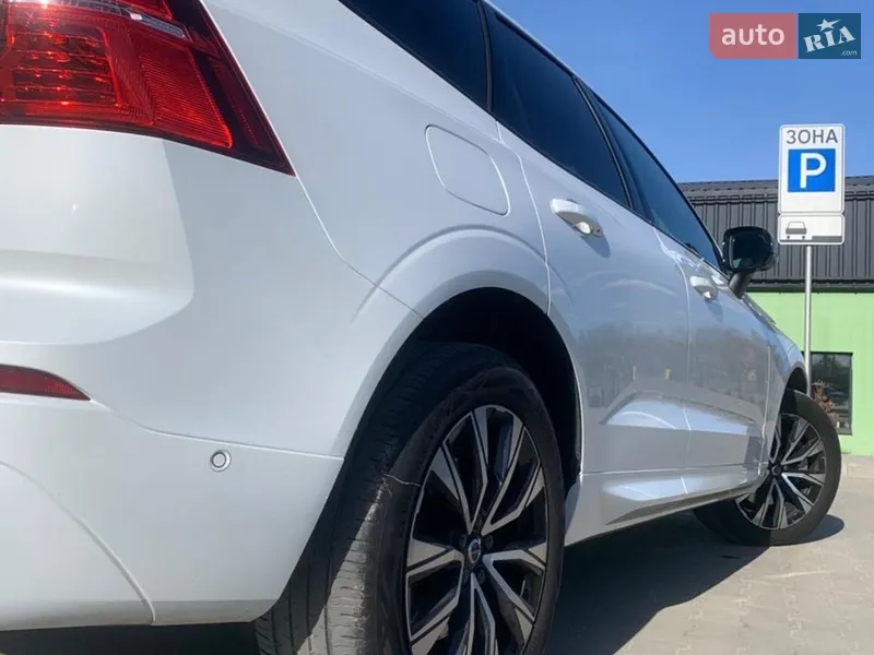Volvo XC60 2023 VIN YV1UZK5V1P1322524 фото оголошення 19 з 75