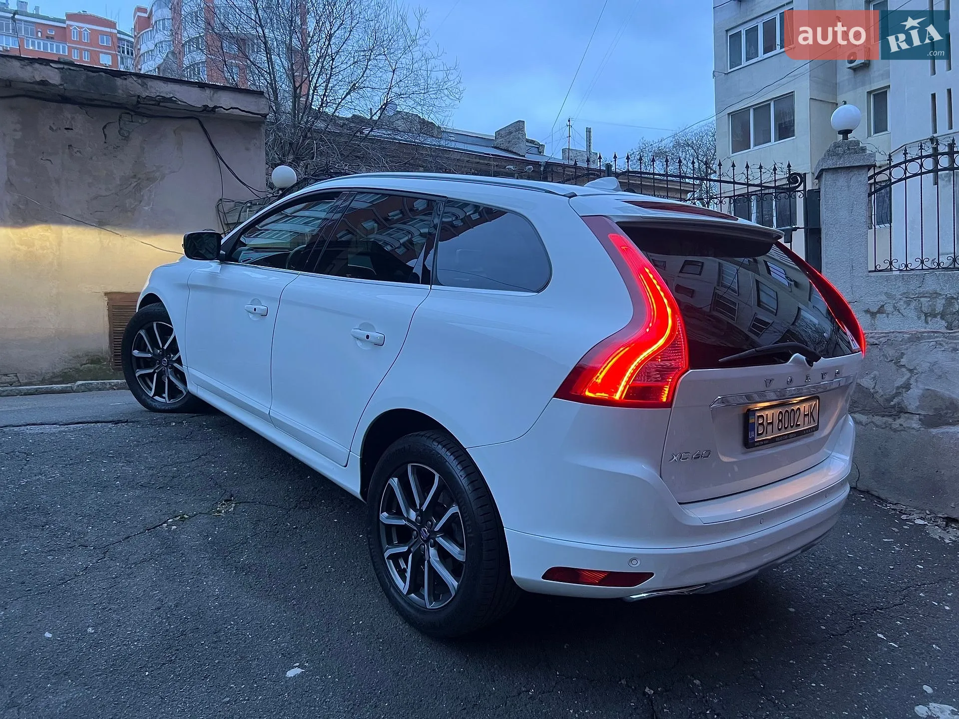 2017 Volvo XC60 - мініатюра 13