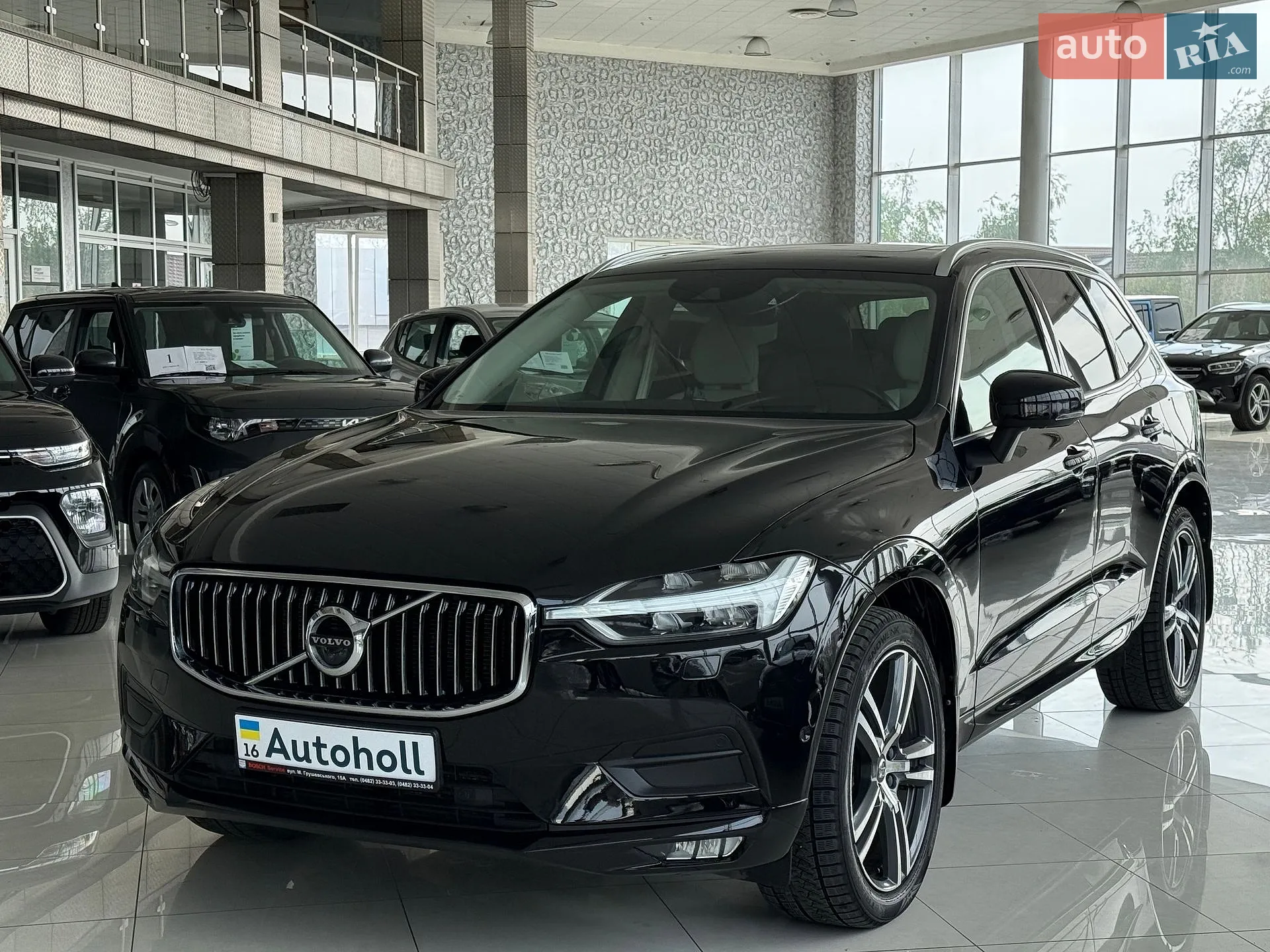 2018 Volvo XC60 - фото 1