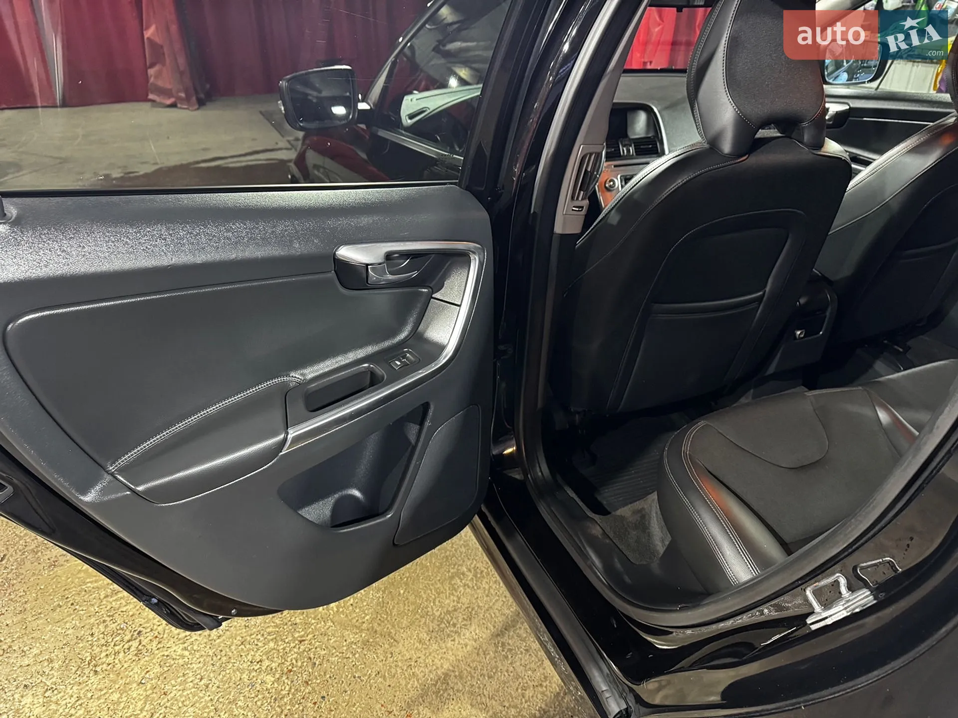 2016 Volvo XC60 - мініатюра 32