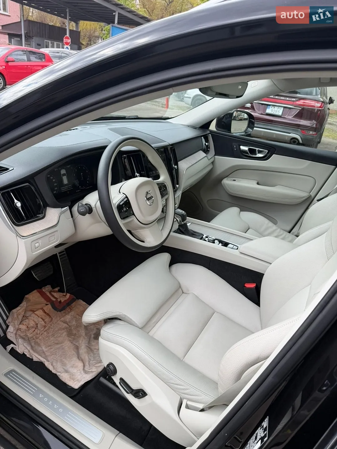 2017 Volvo XC60 - мініатюра 13