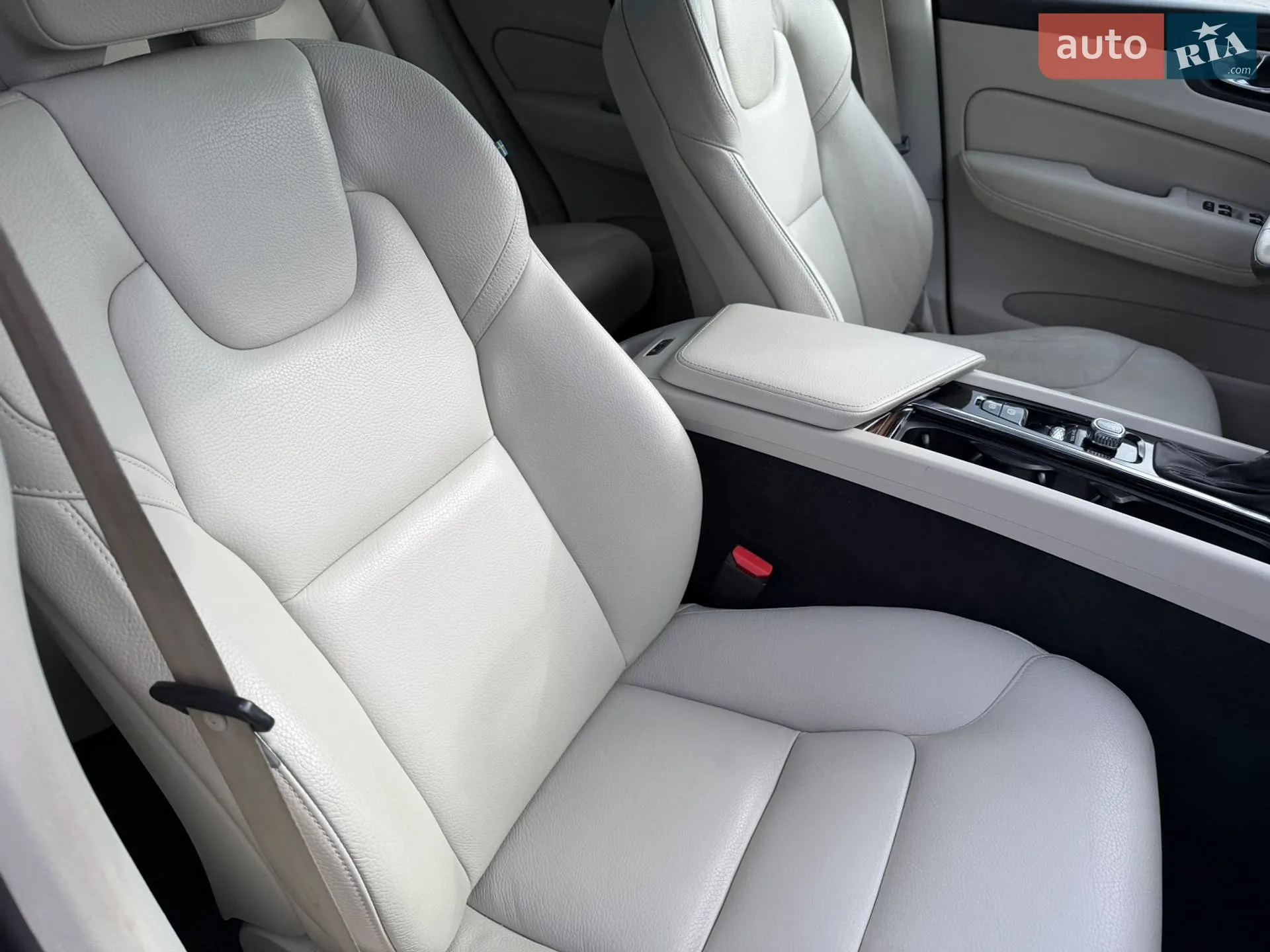 2020 Volvo XC60 - мініатюра 23