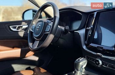 Позашляховик / Кросовер Volvo XC60 2018 в Львові